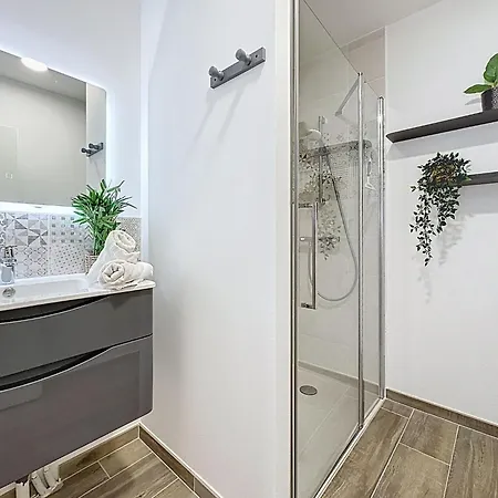 Oceanide-2 By Interhome *